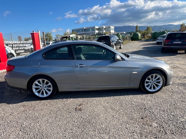 BMW 320 2.0 - автомобили, коли, обяви за нови и употребявани 8