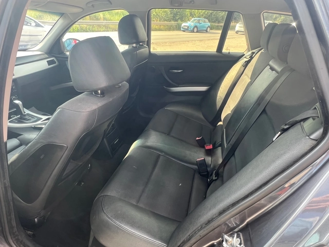 BMW 320 - автомобили, коли, обяви за нови и употребявани 10