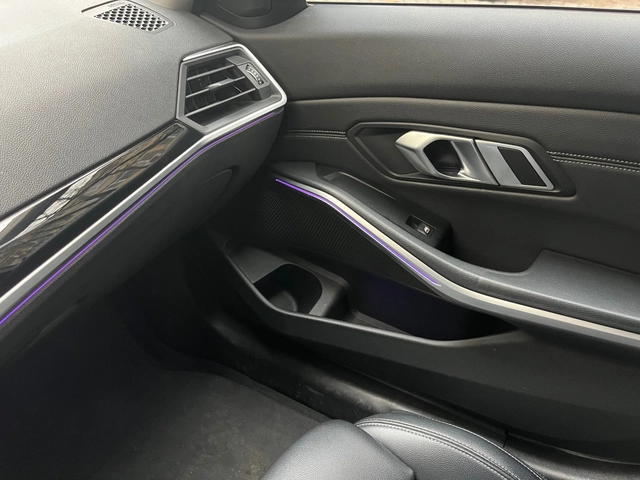 BMW 320 320d Full - автомобили, коли, обяви за нови и употребявани 7