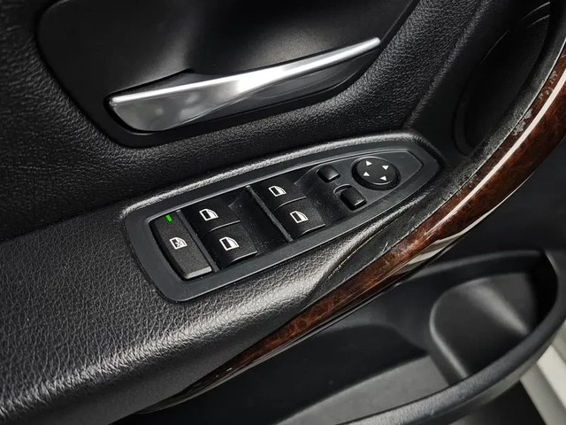 BMW 320 d xDrive - автомобили, коли, обяви за нови и употребявани 16