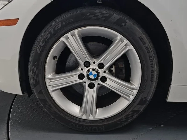 BMW 320 d xDrive - автомобили, коли, обяви за нови и употребявани 4
