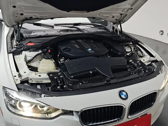 BMW 320 d xDrive - автомобили, коли, обяви за нови и употребявани 5