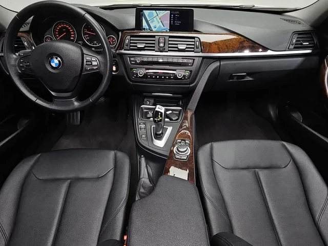 BMW 320 d xDrive - автомобили, коли, обяви за нови и употребявани 6