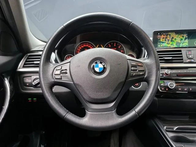 BMW 320 d - автомобили, коли, обяви за нови и употребявани 12
