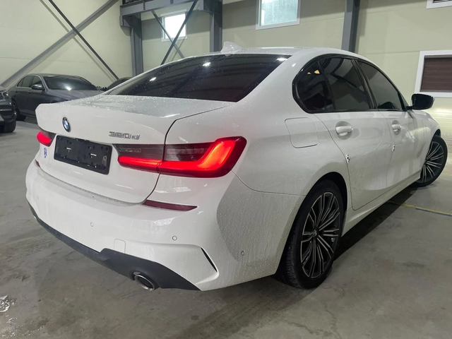 BMW 320 d RWD B47 LCI (FaceLift) ! M Pack ! - автомобили, коли, обяви за нови и употребявани 3