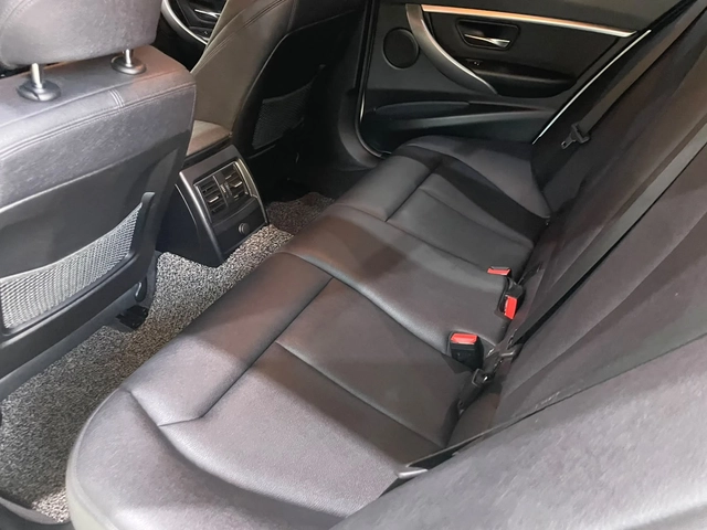 BMW 320 d RWD B47 LCI (FaceLift) ! M Pack ! - автомобили, коли, обяви за нови и употребявани 10