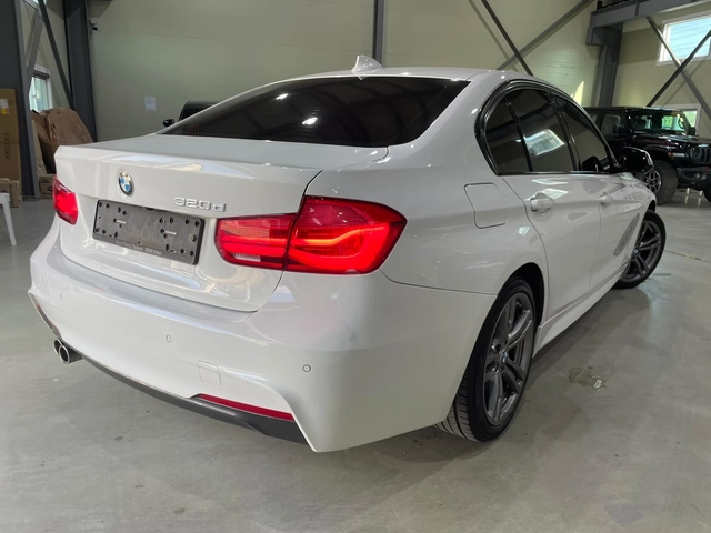 BMW 320 d RWD B47 LCI (FaceLift) ! M Pack ! - автомобили, коли, обяви за нови и употребявани 3
