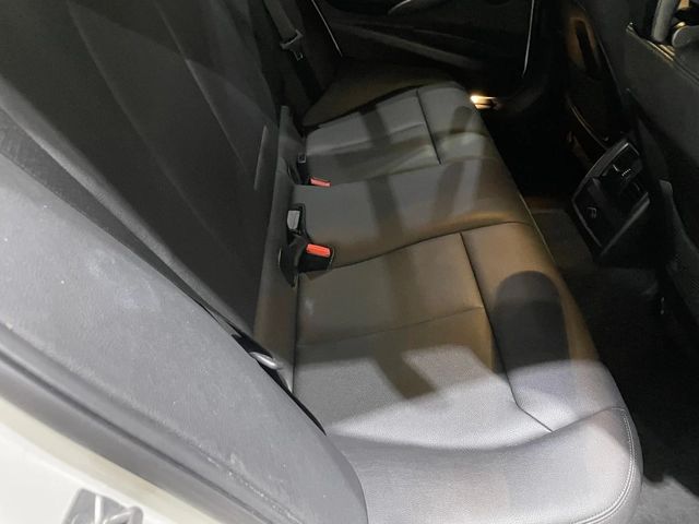 BMW 320 d RWD B47 LCI (FaceLift) ! M Pack ! - автомобили, коли, обяви за нови и употребявани 12