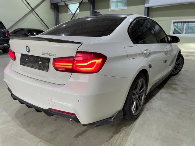 BMW 320 d RWD B47 LCI (FaceLift) ! M Pack ! - автомобили, коли, обяви за нови и употребявани 3