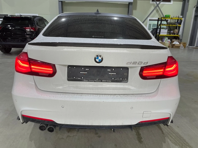 BMW 320 d RWD B47 LCI (FaceLift) ! M Pack ! - автомобили, коли, обяви за нови и употребявани 4