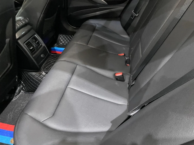 BMW 320 d RWD B47 LCI (FaceLift) ! M Pack ! - автомобили, коли, обяви за нови и употребявани 11