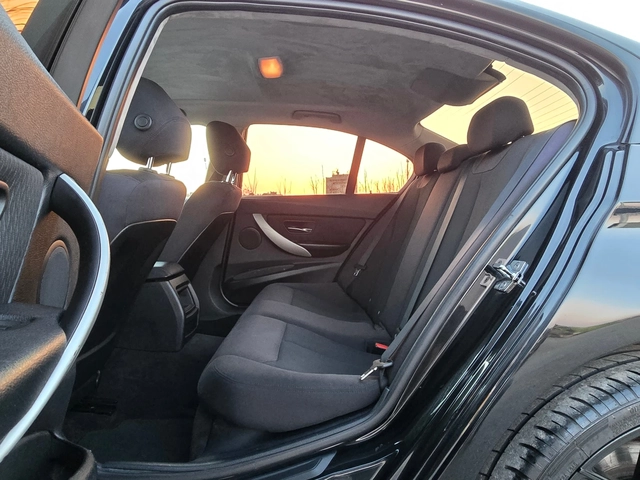 BMW 320 M Performance* 20inch* Exclusive* - автомобили, коли, обяви за нови и употребявани 10