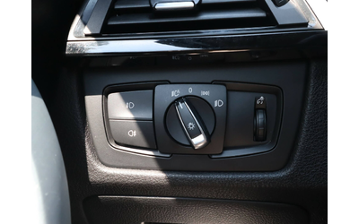 BMW 320 d/Harman Kardon/Sport/PDC/Подгрев - автомобили, коли, обяви за нови и употребявани 13