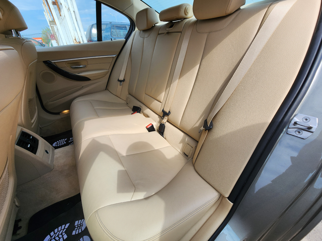 BMW 320 i Facelift - автомобили, коли, обяви за нови и употребявани 11