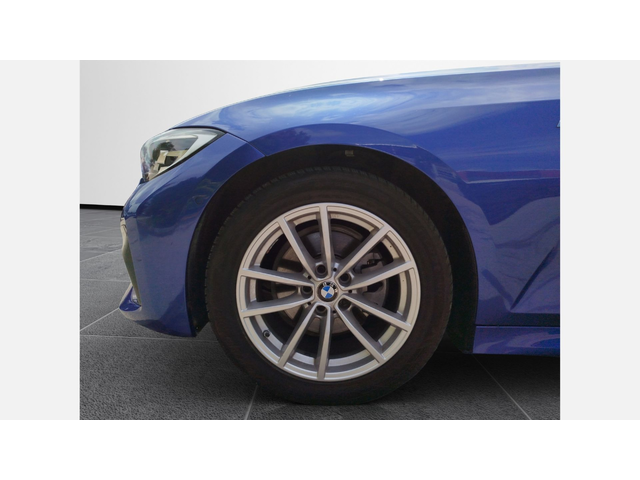 BMW 320d xDrive - автомобили, коли, обяви за нови и употребявани 4