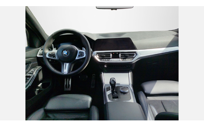 BMW 320d xDrive - автомобили, коли, обяви за нови и употребявани 6