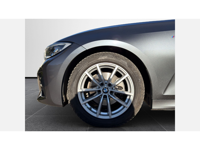 BMW 320d xDrive - автомобили, коли, обяви за нови и употребявани 4