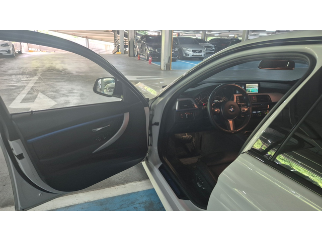 BMW 320i - автомобили, коли, обяви за нови и употребявани 12