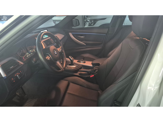 BMW 320i - автомобили, коли, обяви за нови и употребявани 14