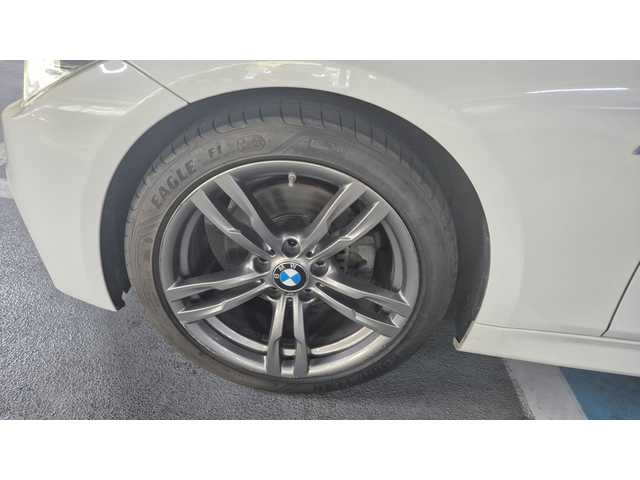 BMW 320i - автомобили, коли, обяви за нови и употребявани 9