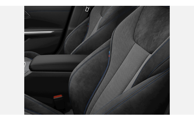 BMW 320i xDrive - автомобили, коли, обяви за нови и употребявани 7