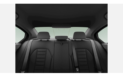 BMW 320i xDrive - автомобили, коли, обяви за нови и употребявани 11