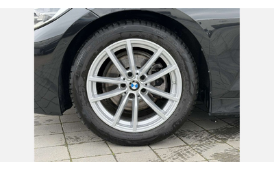 bmw-320i-xdrive - 4