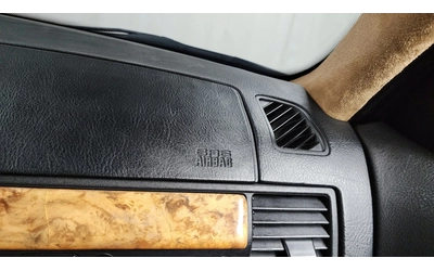 BMW 323 - автомобили, коли, обяви за нови и употребявани 16