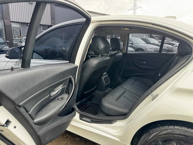 BMW 328 xDrive - автомобили, коли, обяви за нови и употребявани 14