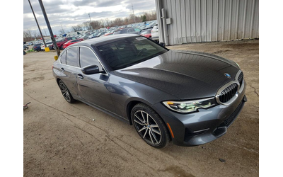 bmw-330-2-0l-4-all-wheel-drive - 3