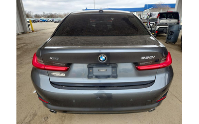 bmw-330-2-0l-4-all-wheel-drive - 5