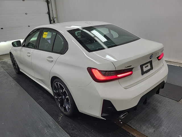 BMW 330 2.0L 4cyl AWD - автомобили, коли, обяви за нови и употребявани 3