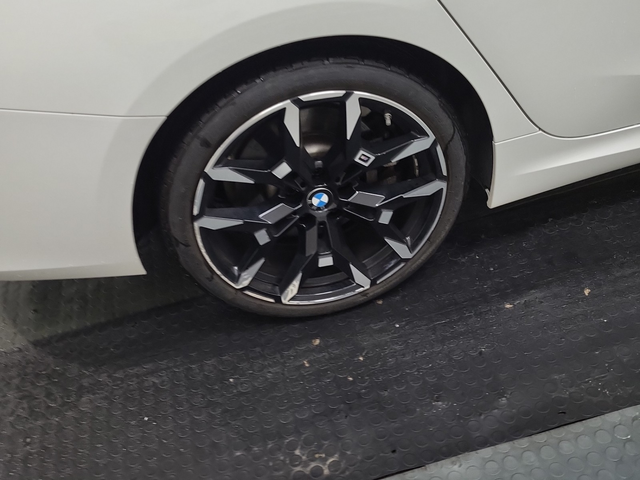BMW 330 2.0L 4cyl AWD - автомобили, коли, обяви за нови и употребявани 6