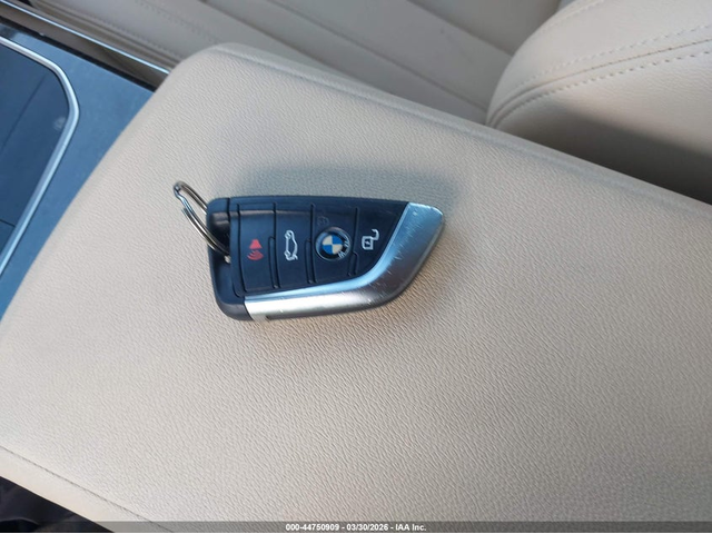 BMW 330 2.0L I-4 DI, DOHC, VVT, TURBO, 255HP Rear Wheel Drive - автомобили, коли, обяви за нови и употребявани 10