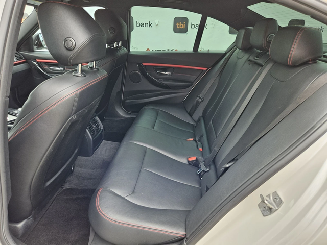 BMW 330 252kc= M PACKET= 116.000км= LED= КАМЕРА= НАВИ - автомобили, коли, обяви за нови и употребявани 7