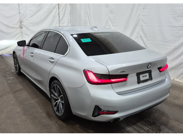 BMW 330 XDRIVE - автомобили, коли, обяви за нови и употребявани 3