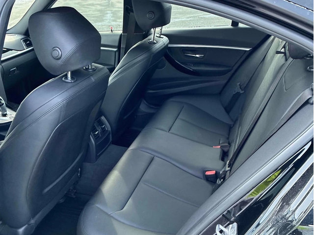 BMW 330 * 330e * CARFAX * ЦЕНА ДО БГ - автомобили, коли, обяви за нови и употребявани 10