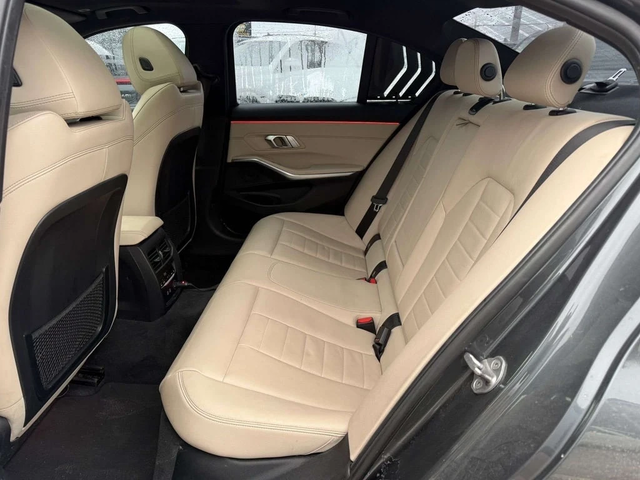 BMW 330 * xDrive * CARFAX * ЦЕНА ДО БГ - автомобили, коли, обяви за нови и употребявани 15