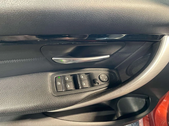 BMW 330 * xDrive SA * CARFAX * ЦЕНА ДО БГ - автомобили, коли, обяви за нови и употребявани 7