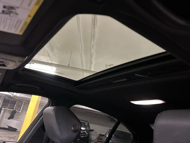 BMW 330 * xDrive * CARFAX * ЦЕНА ДО БГ - автомобили, коли, обяви за нови и употребявани 15