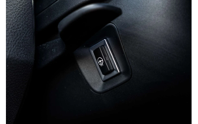 BMW 330 * xDrive * CARFAX * ЦЕНА ДО БГ - автомобили, коли, обяви за нови и употребявани 15