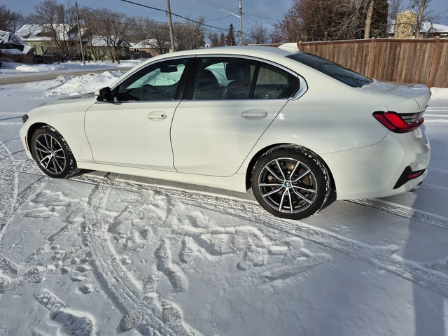 BMW 330 * 330i xDrive * CARFAX * ЦЕНА ДО БГ - автомобили, коли, обяви за нови и употребявани 2