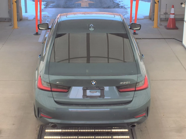 BMW 330 i xDrive - автомобили, коли, обяви за нови и употребявани 4