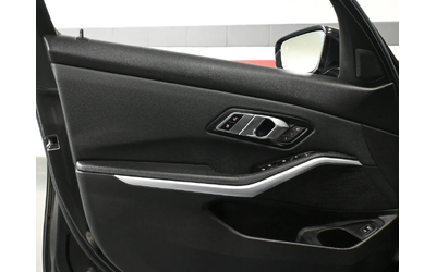 BMW 330 xDrive - автомобили, коли, обяви за нови и употребявани 11