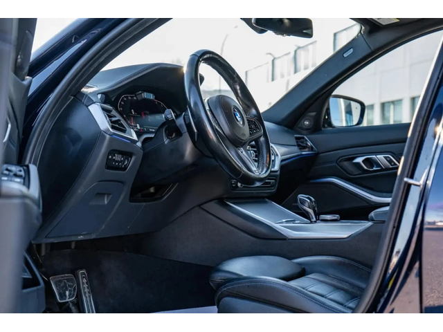 BMW 330 xDrive* M-pack* LASER* Distr* Harman/Kardon* 360* - автомобили, коли, обяви за нови и употребявани 5