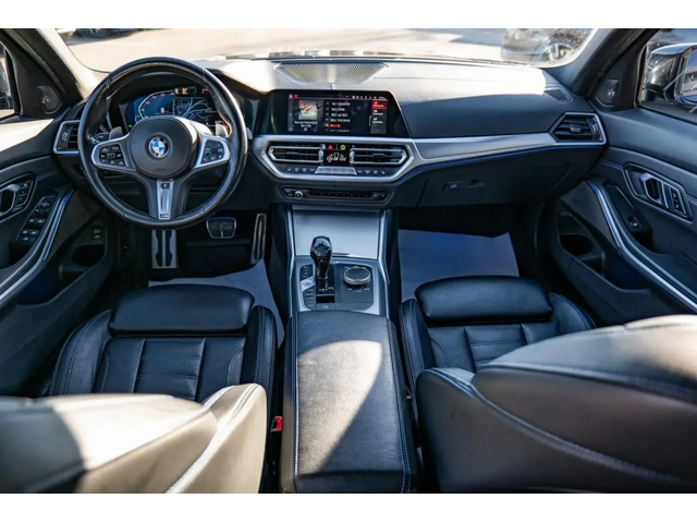 BMW 330 xDrive* M-pack* LASER* Distr* Harman/Kardon* 360* - автомобили, коли, обяви за нови и употребявани 7