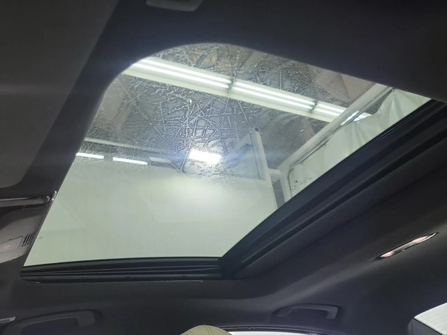 BMW 330 * M PACK* 360CAM* DISTRONIC* PANO* - автомобили, коли, обяви за нови и употребявани 11