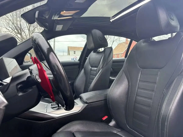 BMW 330 M-pkg* Keyless* Apple Carplay* Wireless* BackupCam - автомобили, коли, обяви за нови и употребявани 7