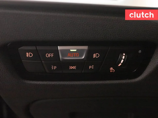 BMW 330 M-PKG* Apple CarPlay* xDrive* Rear View* - автомобили, коли, обяви за нови и употребявани 12