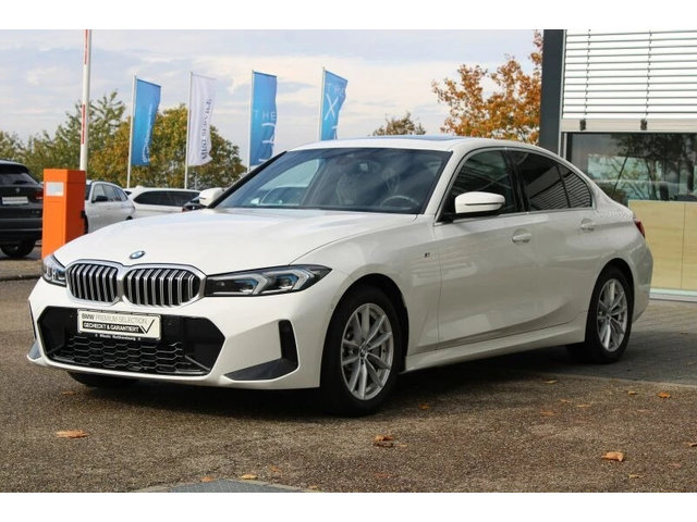 BMW 330 M Sport Facelift - автомобили, коли, обяви за нови и употребявани 1